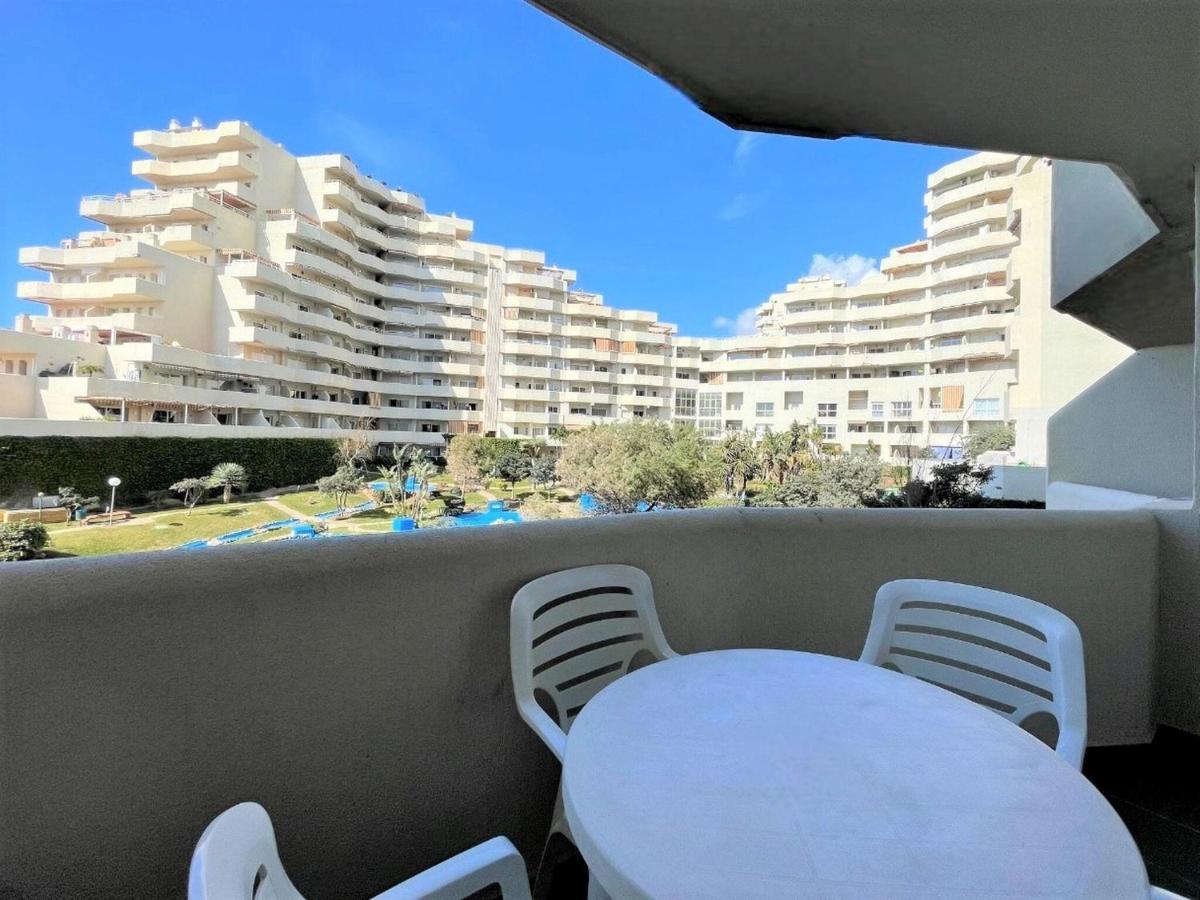 Belvilla By Oyo Apartment In Benalma¡Dena Benalmádena Exteriör bild