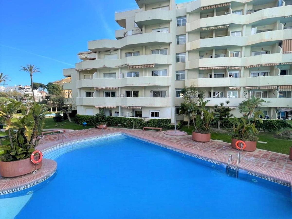 Belvilla By Oyo Apartment In Benalma¡Dena Benalmádena Exteriör bild